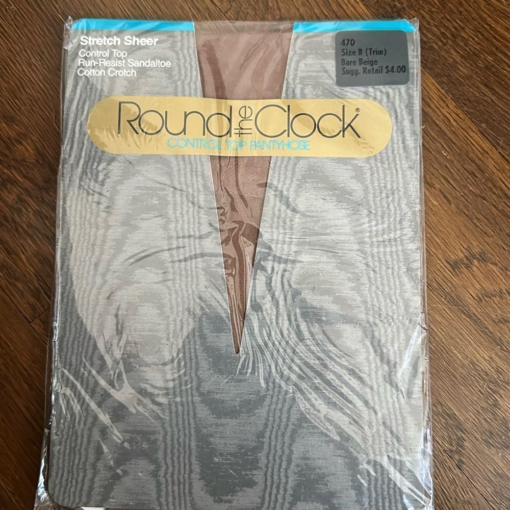 Vintage 1986 new in packaging Round the Clock control top pantyhose